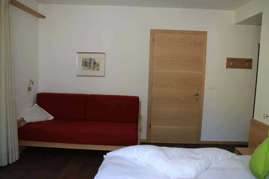 Hotel Garni Raffein Lana Esterno foto