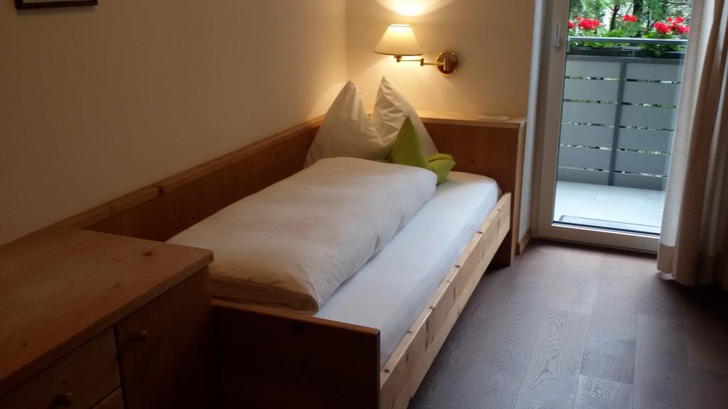 Hotel Garni Raffein Lana Esterno foto