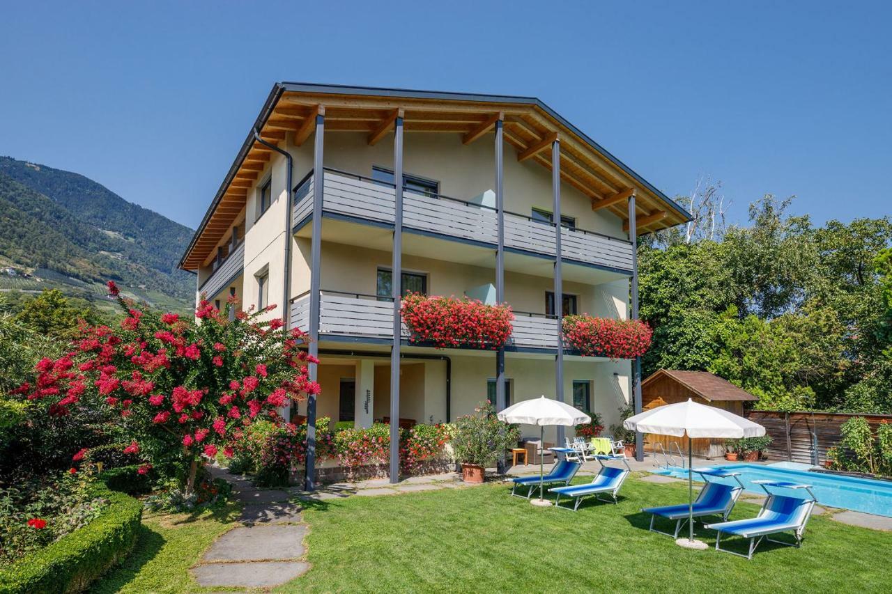 Hotel Garni Raffein Lana Esterno foto