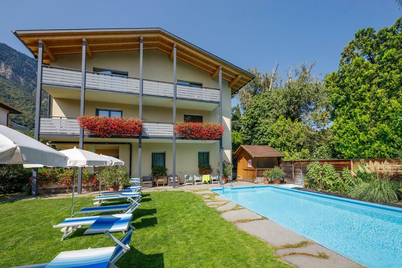 Hotel Garni Raffein Lana Esterno foto